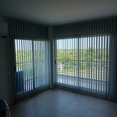 CORTINAS VERTICALES