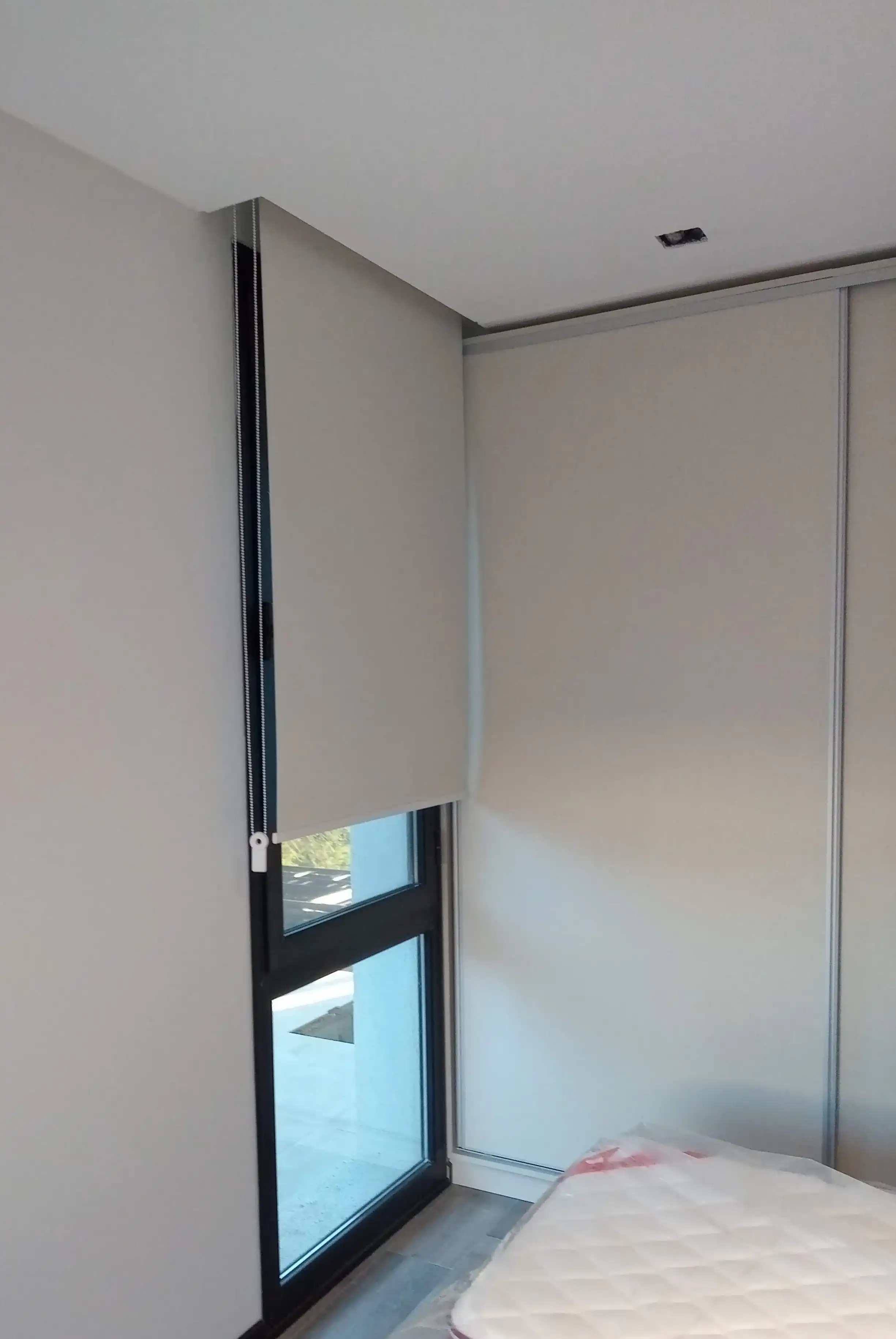 Roller / Blackout - ejemplo 1